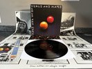 VINYL LP WINGS VENUS AND MARS WITH POSTERS AND STICKERS 1975 GATEFOLD SLEEVE EX