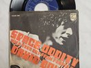 David Bowie – Space Oddity      7