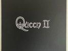 Queen II Collector’s Edition 5xCD / 2x LP Box Set + Hardcoverbook + Art Prints