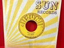 ELVIS PRESLEY - Blue Moon of Kentucky / That's All Right 45rpm SUN 209 1973 Mint