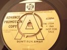 Sandie Shaw - Don't Run Away - 7