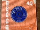 Mod  Freakbeat Mike Leslie  Right Or Wrong / Office Girl  Decca DEMO F.12531