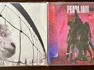 Pearl Jam Ten / Vs Vinyl LP Lot. Both albums in one lot. Near Mint